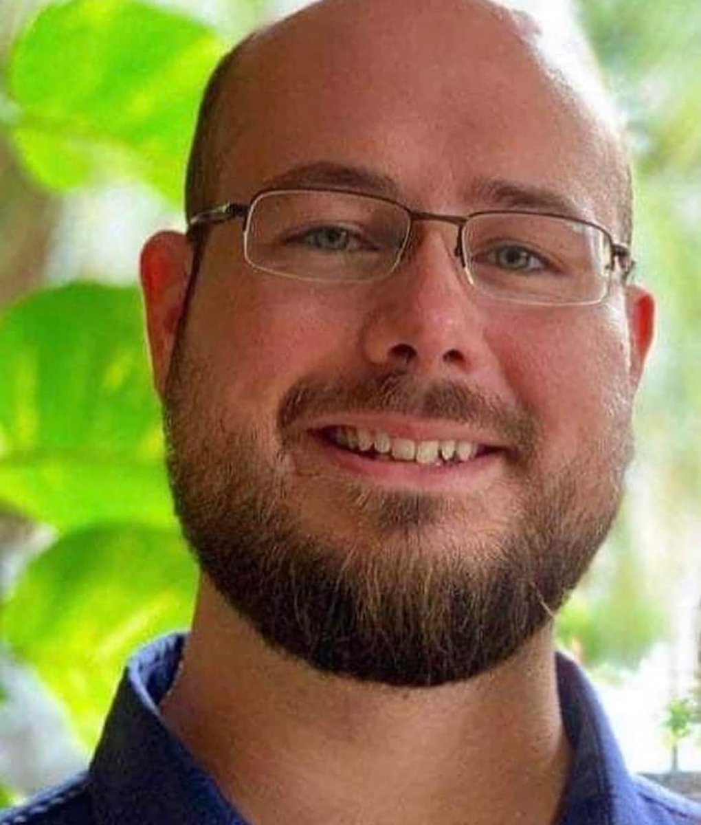 AfricaFactsZone's tweet image. US Missionary, Lucas Richards has been been arrested for the attempted murder of his pregnant Liberian girlfriend, Jessica Lloyd.

He went for missionary work and impregnated her. He has a wife in USA.

He attempted to slit her throat. He also injected her to cause a miscarriage.