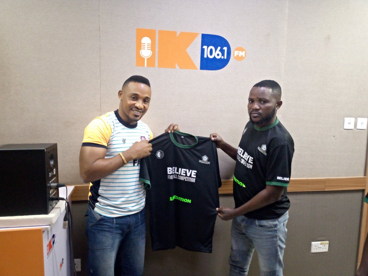 MilobabyD's tweet photo. @MilobabyD Live in the studio,The organizer of Believe football competition present official Media Jersey to Milobaby Deen Sport Ambassador Ikorodu as the media man for the competition. https://t.co/mAW1t2lyVa