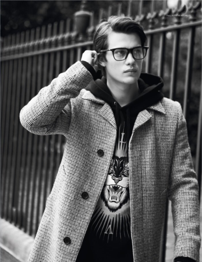 #ManCrushMonday We all know that <a href="/AlexIsMyHome_/">Prince Henry Stuart Fox {Parody}</a> is my crush everyday. I never imagined I could find him even hotter than I already do…but this look? It makes me want to rip all his clothes off and do very bad things to him. I’m sure I’m not alone in this but back off…he’s mine.