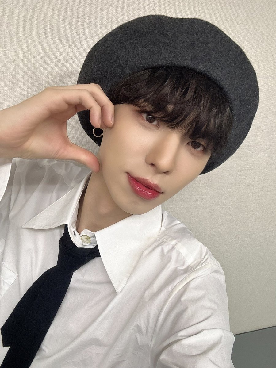 CIX_twt's tweet photo. 너무 재밌었당 헤헤💙

#CIX #FIX #BX #이병곤 #병곤 #평픽사💙 https://t.co/50uOFE8R2j