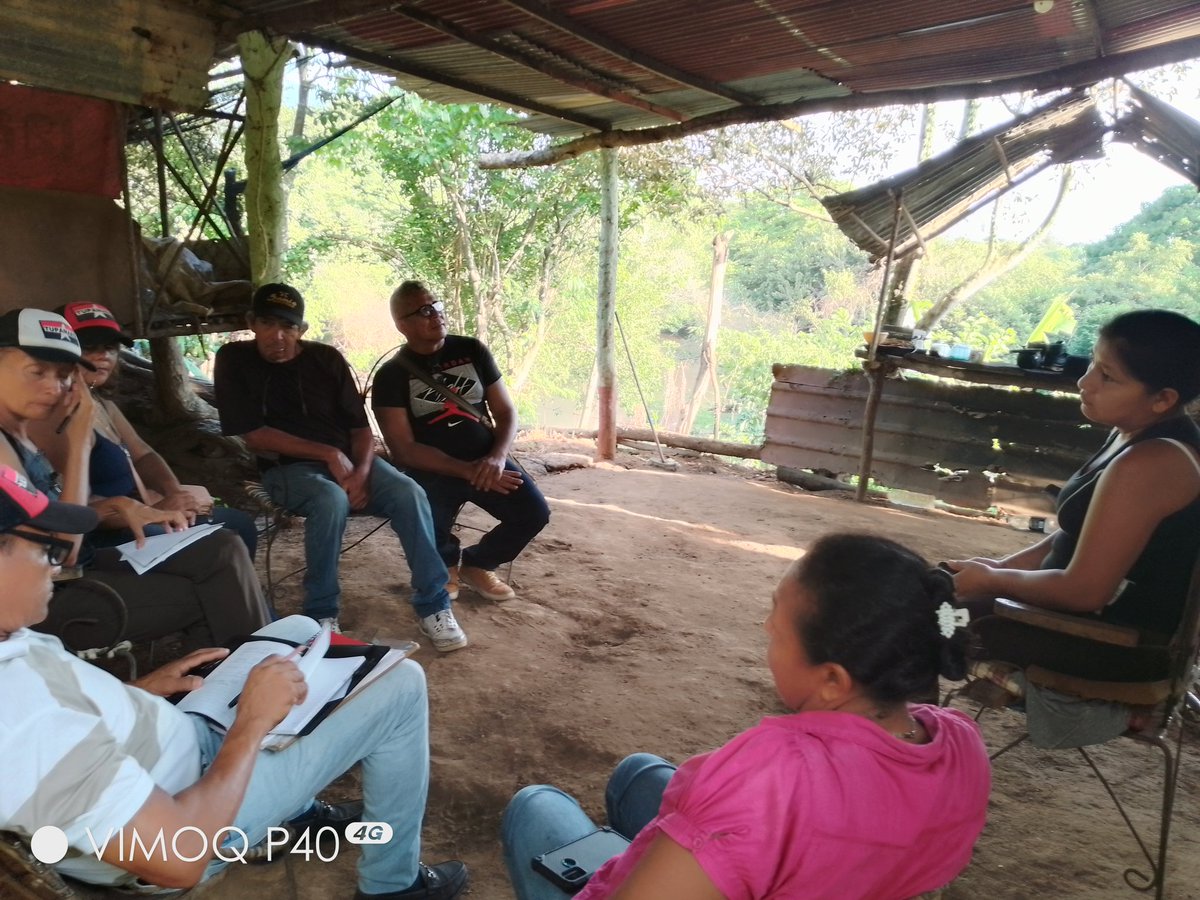 <a href="/tupamarozaraza4/">Tupamaro Zaraza</a>, Avanzando, en reunió operativa, revisando y actualizando agenda de actividades conjuntas con sus células. Nos caracteriza la sencillez y el Trabajo en equipo, TUPAMARO EJEMPLO DE LUCHA. #VenezuelaGrandeComoYulimar
<a href="/NicolasMaduro/">Nicolás Maduro</a>