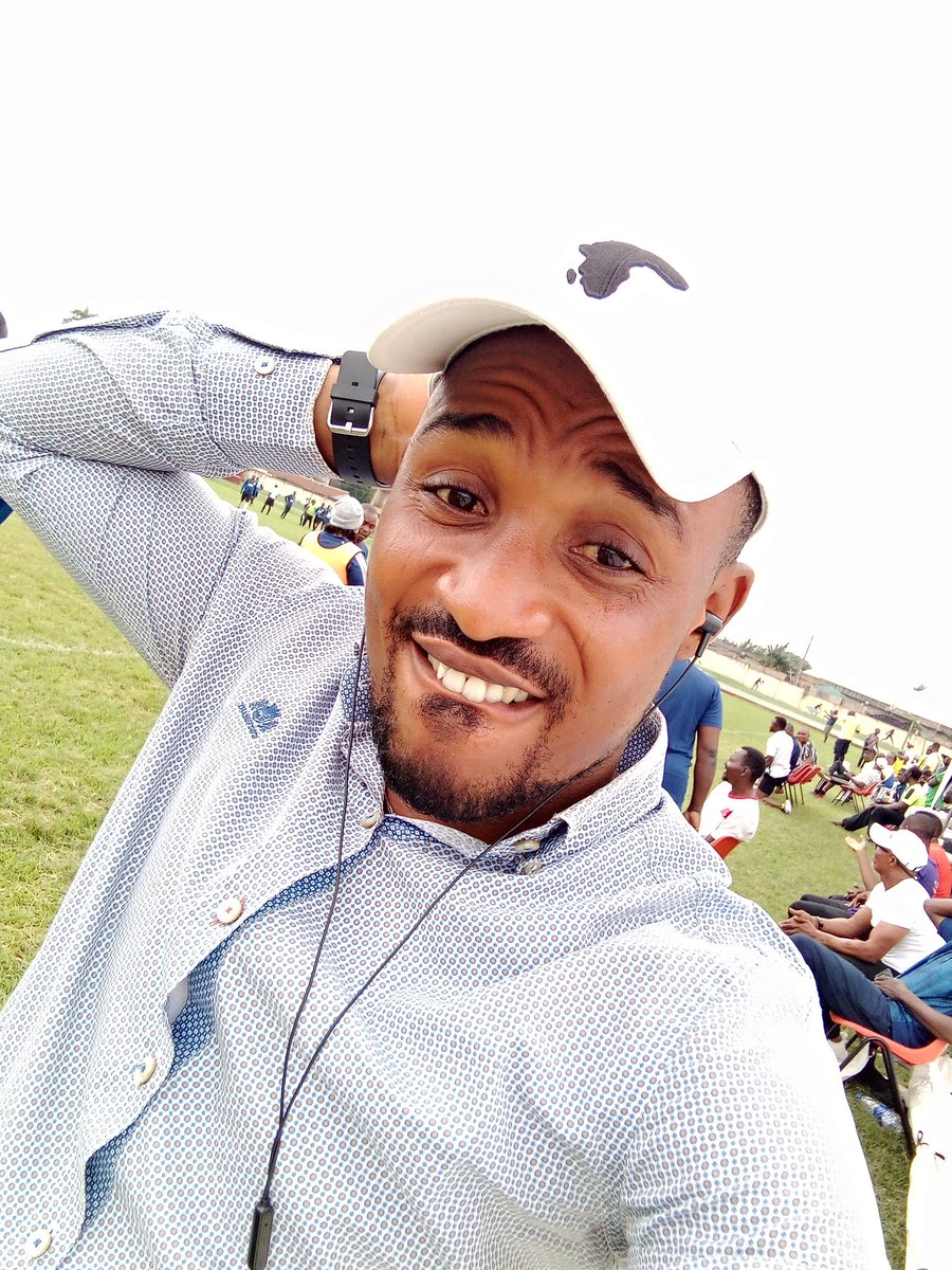 MilobabyD's tweet photo. @MilobabyD Milobaby Deen Sport Ambassador Ikorodu Kingdom, Omotoyosi Rasaqk Nigeria born,Benin Republic Ex international,Founder Ottasolo football club together we are at the Strong Tower Football field Ikorodu https://t.co/kbS74DoJTv