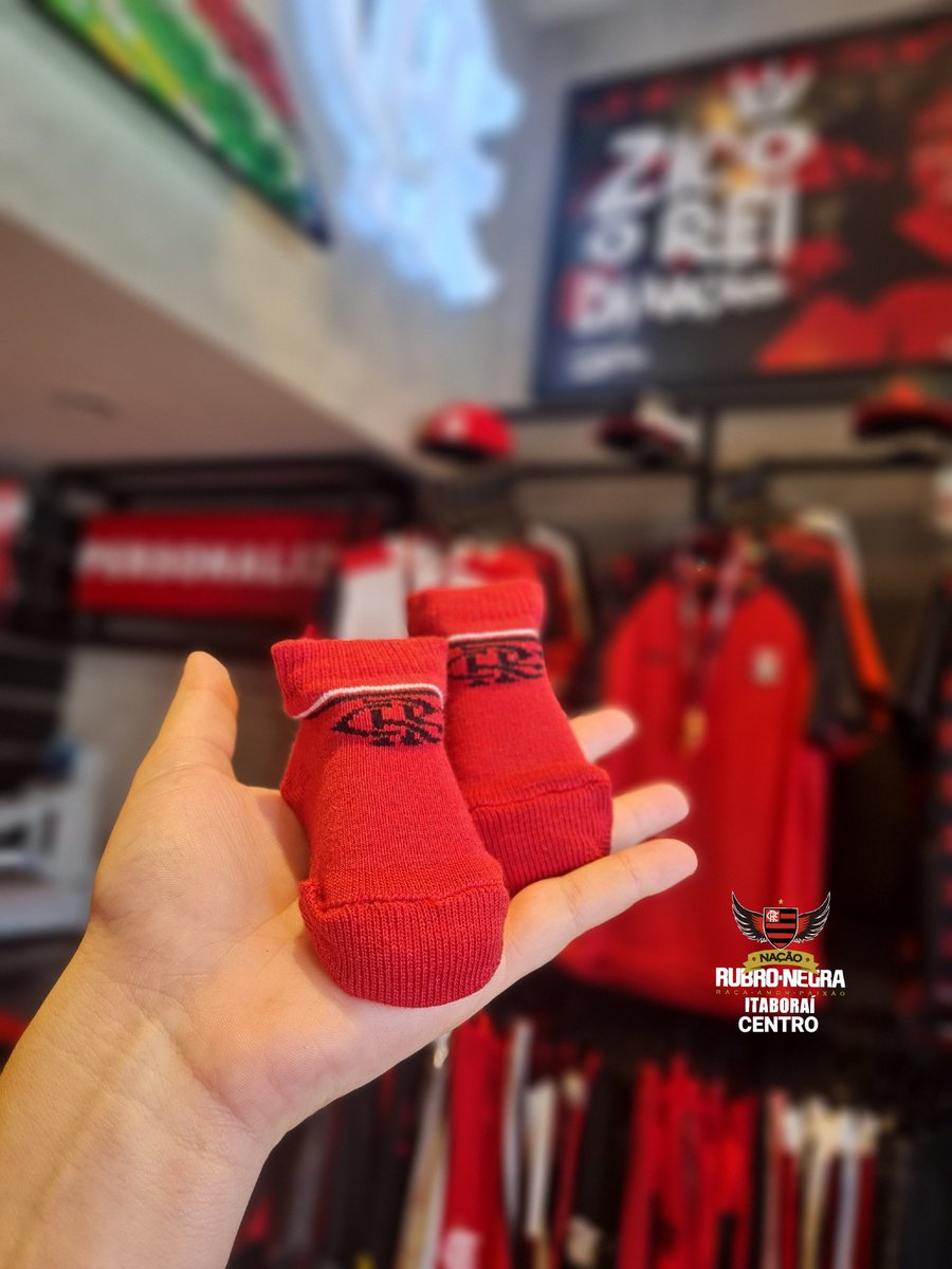 Itanacao's tweet photo. Sessão fofura passando na sua telinha! ❤️🖤 

#flamengo #mengo #crf https://t.co/iuGVBEkDUq