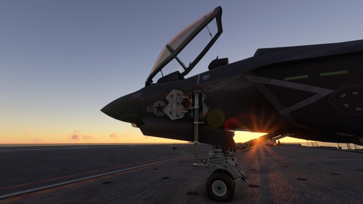 H3LLVIS's tweet photo. Just before F-35 morning training on USS Gerald R. Ford off the coast of Hawaii

#msfs #flightsimulator #fs2020 #screenshot #indiafoxtecho https://t.co/wOYHBPY4mM
