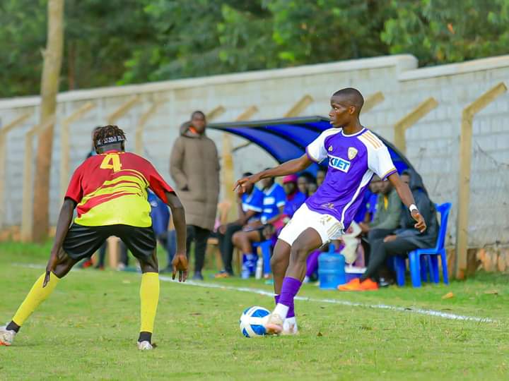 BrianKawalya1's tweet photo. Wakiso Giants have never won an opening league game

2023/24
Wakiso Giants 0-3 Maroons

2022/23
KCCA 3-2 Wakiso Giants

2021/22
Wakiso Giants 0-3 KCCA

2020/21
Police 0-0 Wakiso Giants

2019/20
KCCA 1-0 Wakiso Giants 

*Just twice they haven't opened Vs KCCA

#UPLwithBrian https://t.co/ZgRBRiH9Vv