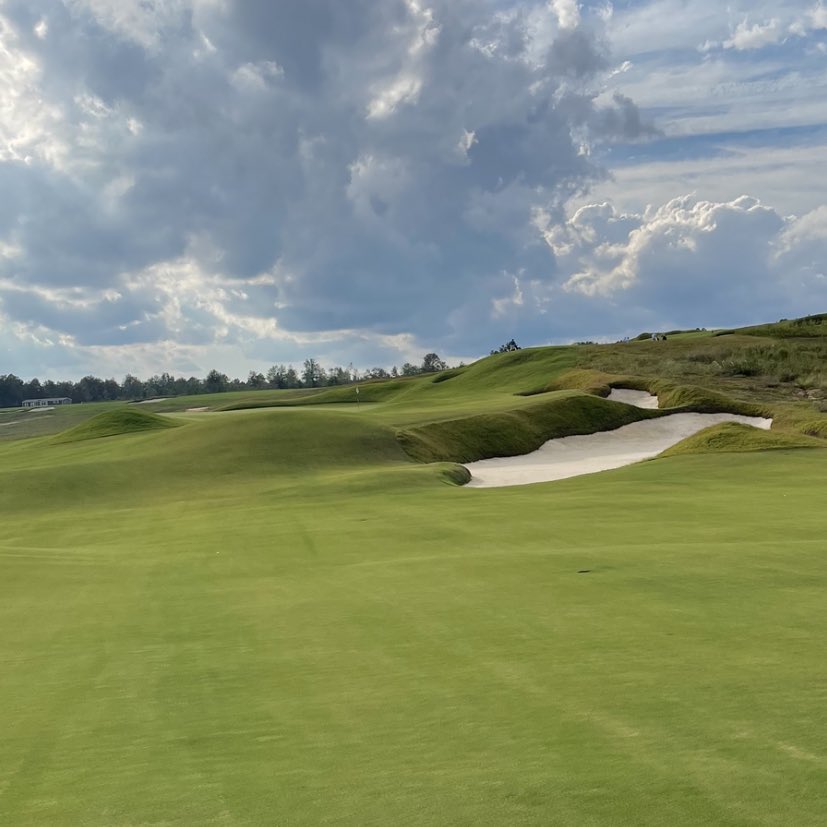 hbgolfusa's tweet image. Incredible time @Old_Barnwell for opening weekend. Big thanks to Kitty Nicastro and Morgan Purvis for having us out! 

Congratulations @bschneider126 , Blake Conant and all involved on the design team.🦉#oldbarnwell