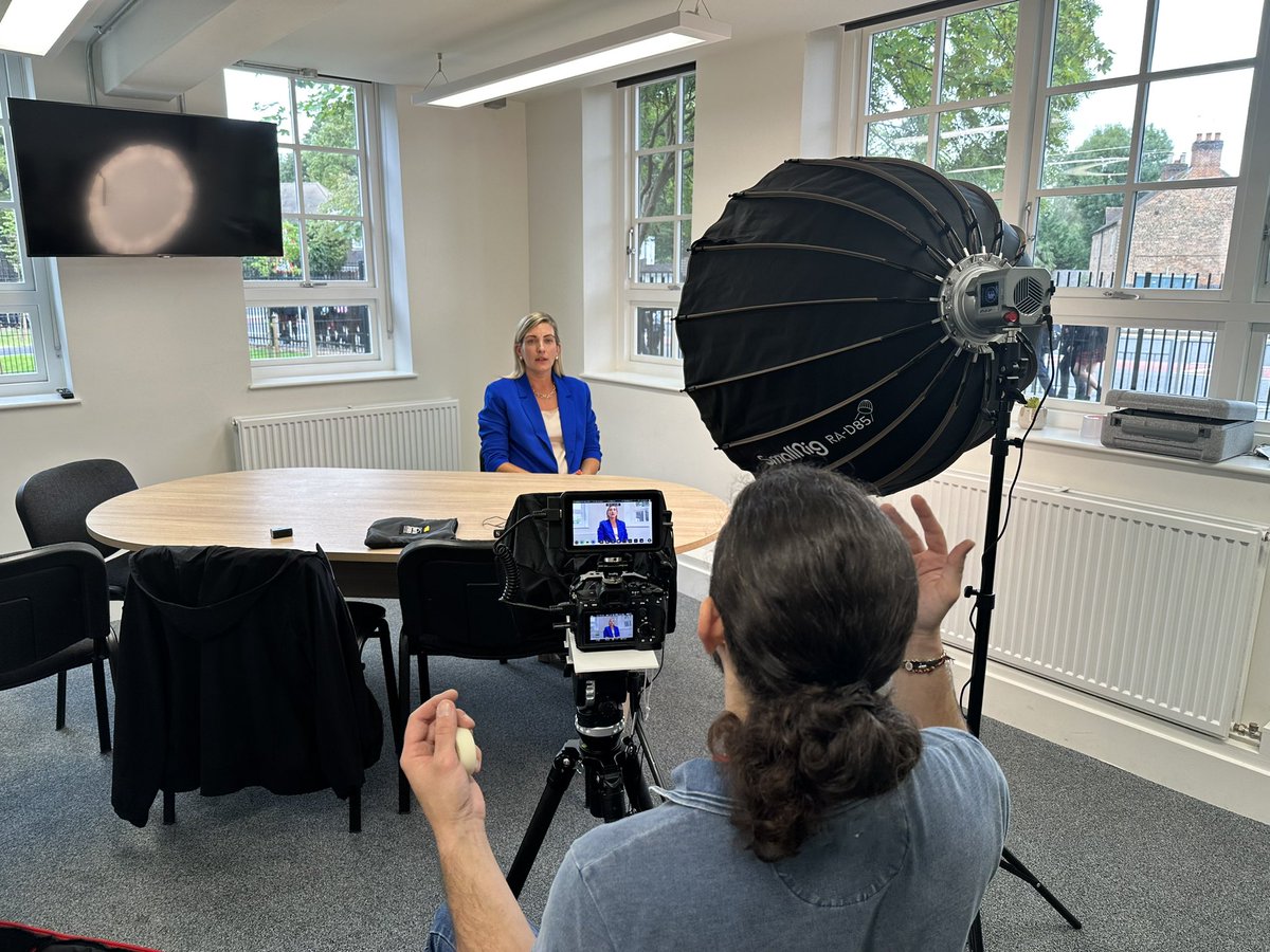 Fabio has been meeting leaders from across @DoWATuk and The Douay Martyrs Catholic Secondary School to create a short film capturing what it means to part of the DoWAT family. 

#videographer #videoproduction #marketing #communications #agency #schoolmarketing