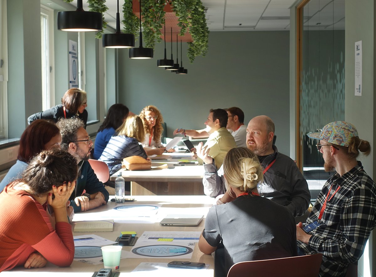 DaLi_Citizens's tweet image. A big thank you to all the fabulous participants for your creative and #dataliterate contributions to the DALI #playfulLearning, Teaching and Training event last week! More photos on the DALI website▶️ dalicitizens.eu/index.php/2023… #erasmusdays