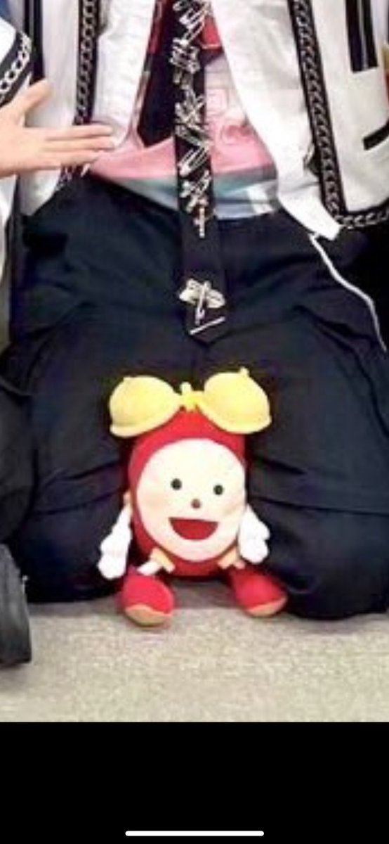 yadon0201's tweet photo. お気に入り三選👉映れないめざましくん/挟まれるめざましくん/囚われのめざましくん https://t.co/leRHNoDSBZ