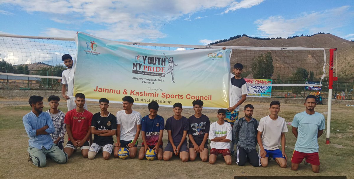 JKSportsCouncil's tweet photo. My Youth My Pride
Today at Dooru Anantnag activities in Volleyball held under #MyYouthMyPride #Phase_III https://t.co/sXpR8VNp96