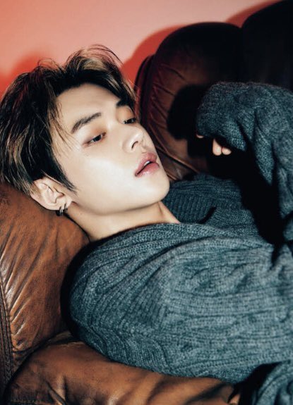 hourlyjunie's tweet image. this yeonjun photoshoot