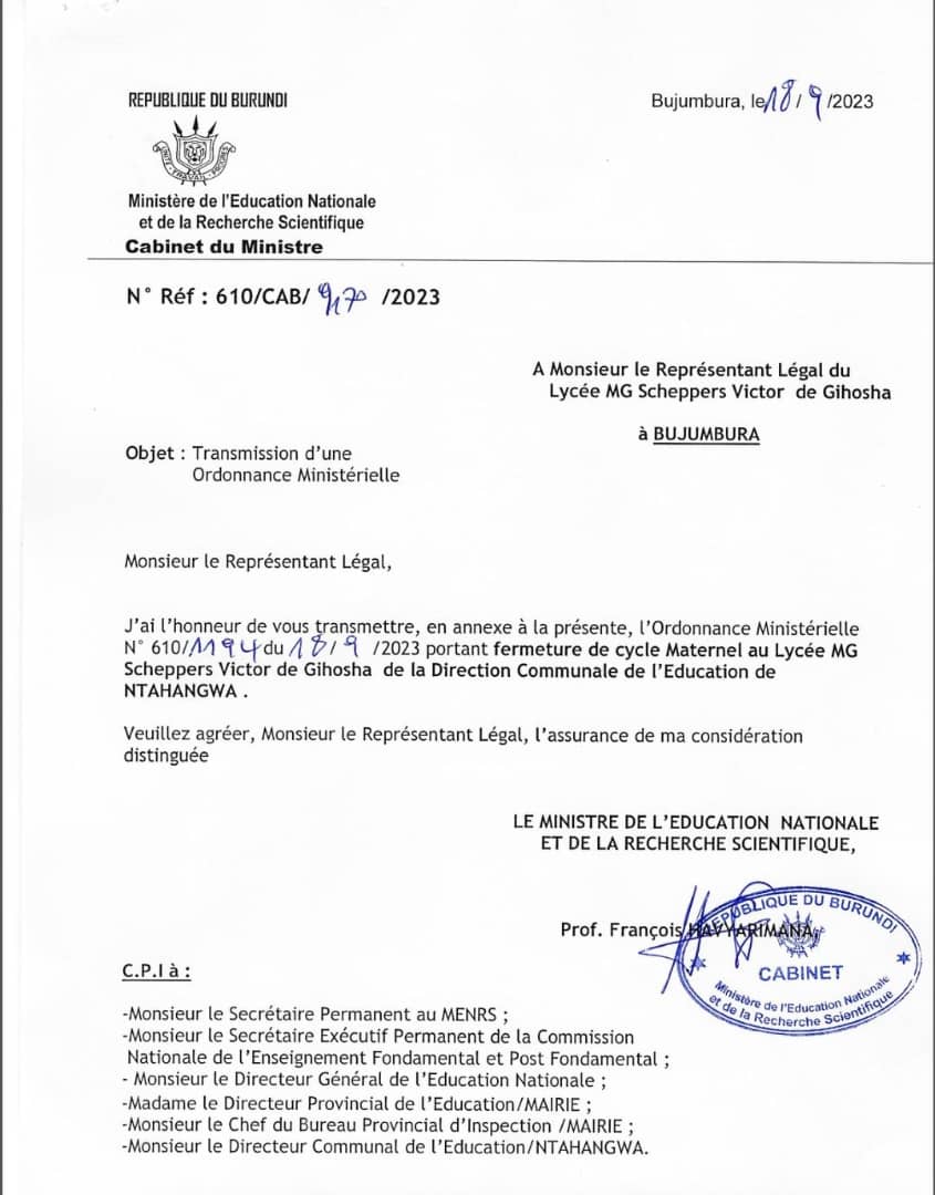 Nous demandons au <a href="/MENRS4/">Ministry, National Education & Scientific Research</a> de mettre de côté les sentiments et l'ego puis lever cette mesure qui me semble injuste et injustifiée. Si nous voulons un #Burundi développé en 2040 ce ne sera pas de cette façon là! Vous avez pensé aux parents d'élèves? <a href="/GeneralNeva/">SE Evariste Ndayishimiye</a> <a href="/Burundi1stLady/">Angeline Ndayishimiye Ndayubaha</a>
