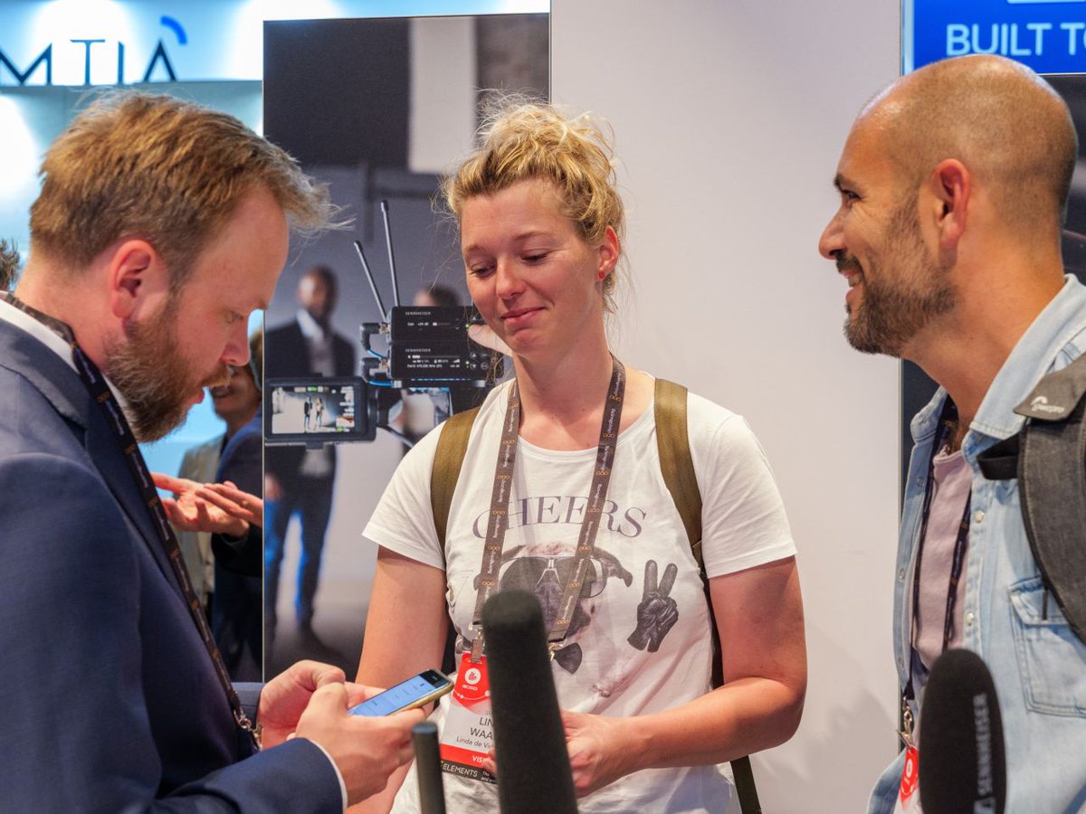 Sennheiser tweet media