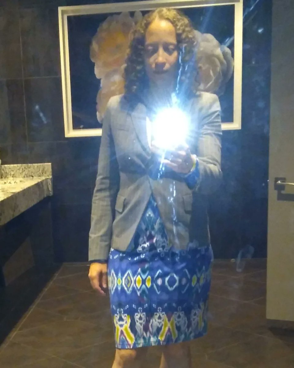 mooninabucket's tweet image. Image 1: Either my flash bounced off the mirror, or I just discovered I can shoot balls of plasma from my hands.

Image 2: I don't have good hair days so much as good hair hours. This was one.

Happy Monday.

#writingcommunity #selfies #goodbyeweekend #hellomonday