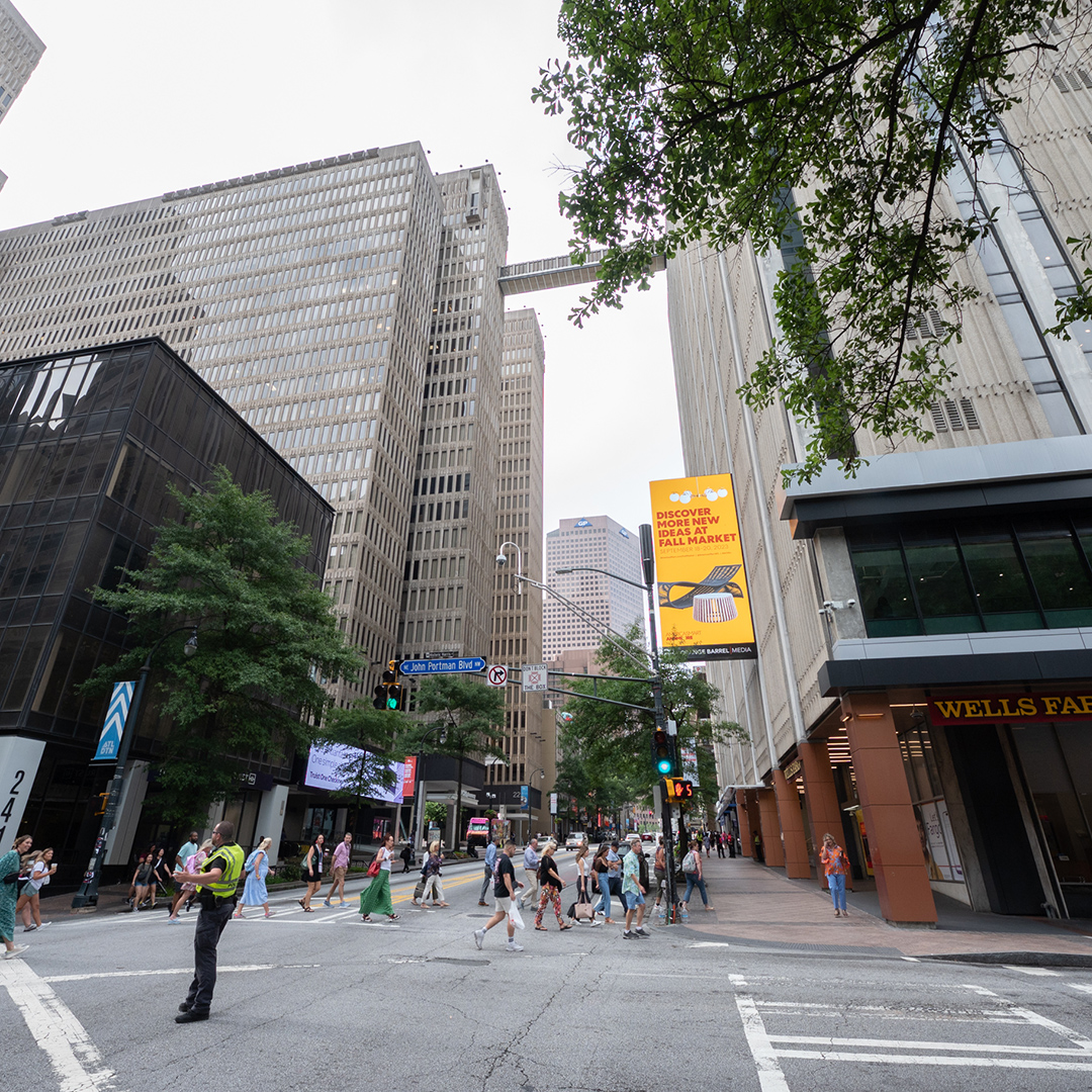 Welcome to Fall Market!⁠
Our showrooms are bustling, Casual Market Atlanta's Outdoor Design Days start today, and you won't want to miss our seminars. Find everything you need to know here: americasmart.com/Markets/Fall-M…
  #AtlMkt