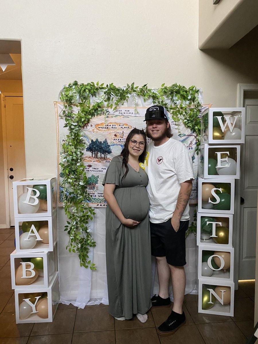 piper_cheyenne's tweet photo. mom &amp; dad🫶🏻 https://t.co/H3qhuUNpez