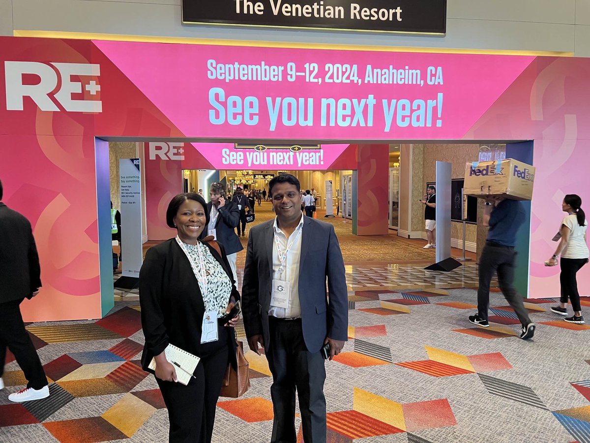 And that’s a wrap! We had such a great time connecting at RE+ in #LasVegas. If we missed you and you’re interested in connecting with us (or comparing our step counts during the show), send us a note at info@ensightenergyllc.com

#innovation #networking #sustainability