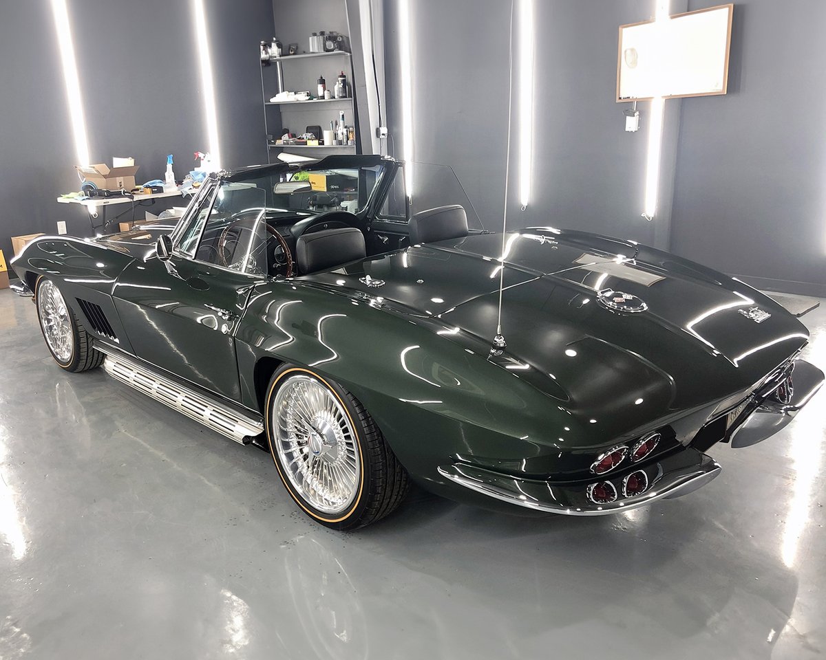 Barrett_Jackson's tweet image. Matching-numbers power! This rotisserie nut-and-bolt restored custom 1967 @chevrolet #Corvette is powered by the original #matchingnumbers 327ci engine with Holley fuel injection paired with a #TREMEC TKX 5-speed manual transmission.