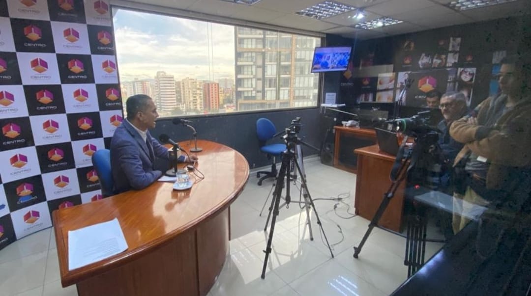 En entrevista con <a href="/notihoyecuador/">NotiHoy</a>, el Presidente del <a href="/CJudicaturaEc/">Consejo de la Judicatura</a>, <a href="/teran_wilman/">Soy la voz de Wilman Terán</a>, indicó: Con el Plan Maestro de Celeridad impulsado por el <a href="/CJudicaturaEc/">Consejo de la Judicatura</a> se pretende: nombramiento de jueces, vinculación de secretarios, mantenimiento a las instalaciones, eliminar el rostro