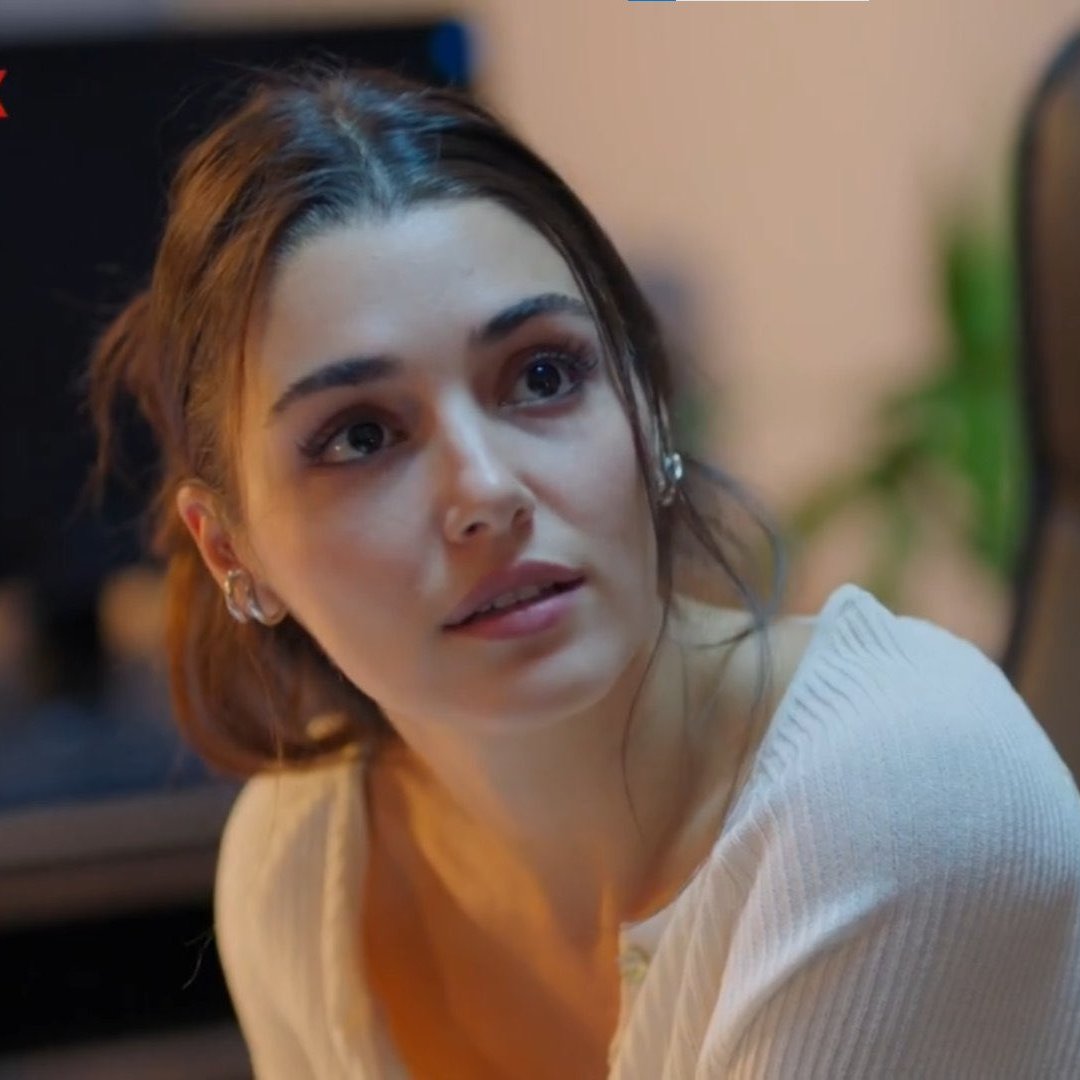 #LeylaGediz

#BambaşkaBiri #HandeErçel