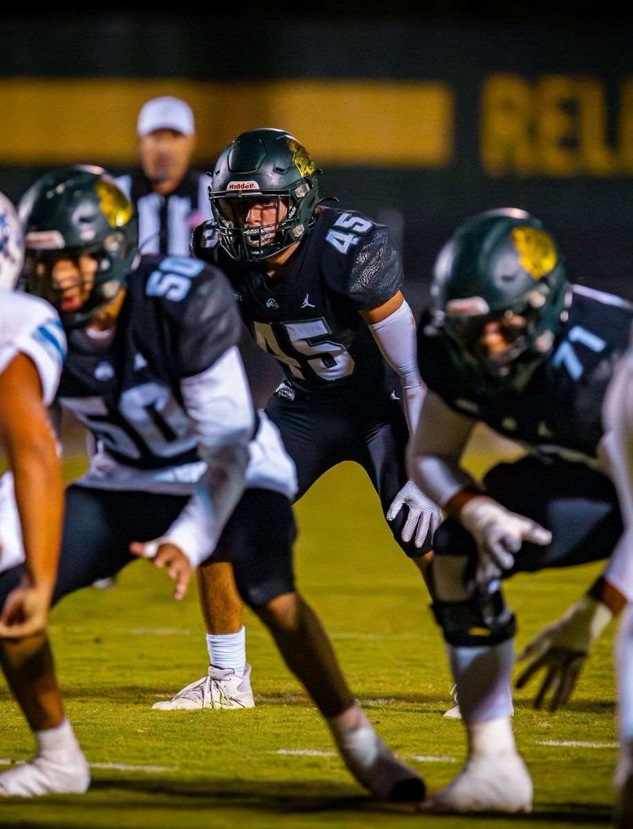 LoganEscoto's tweet photo. Great overall team victory Saturday night against Bishop 57-7. Getting work on both sides. Heading into our bye week. Reset, recover and get ready for league. #OCrising
@OC_Knights_FB @OCSKnights @247Sports @chchampsports @247Sports @MaxPreps @HSFBamerica @IE_Varsity @lacheltqba https://t.co/BUYmN5YNo7