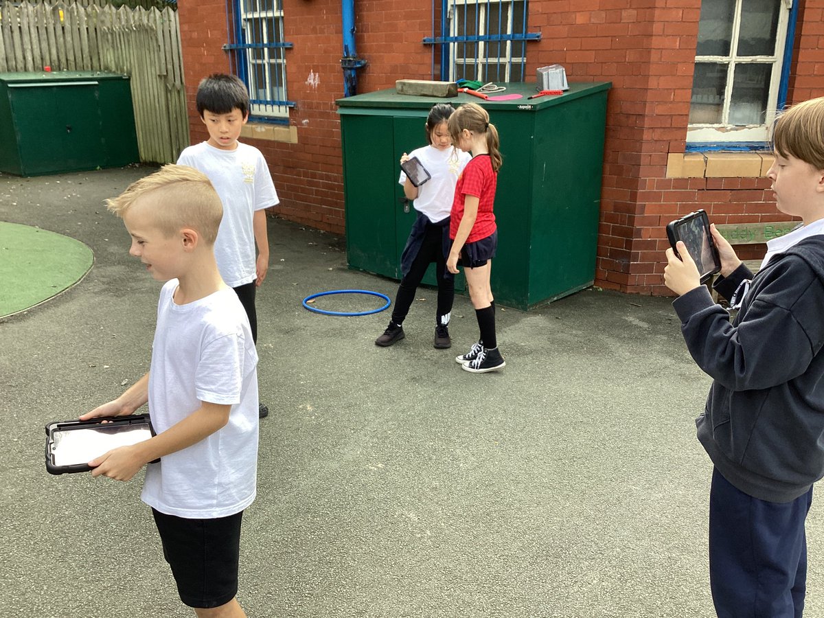 Vernon56KS2's tweet photo. In PE, we have been testing our speed, balance and strength as part of our fitness circuit. Ask us what our scores were π #VPPPE https://t.co/IkOtbpEJdw