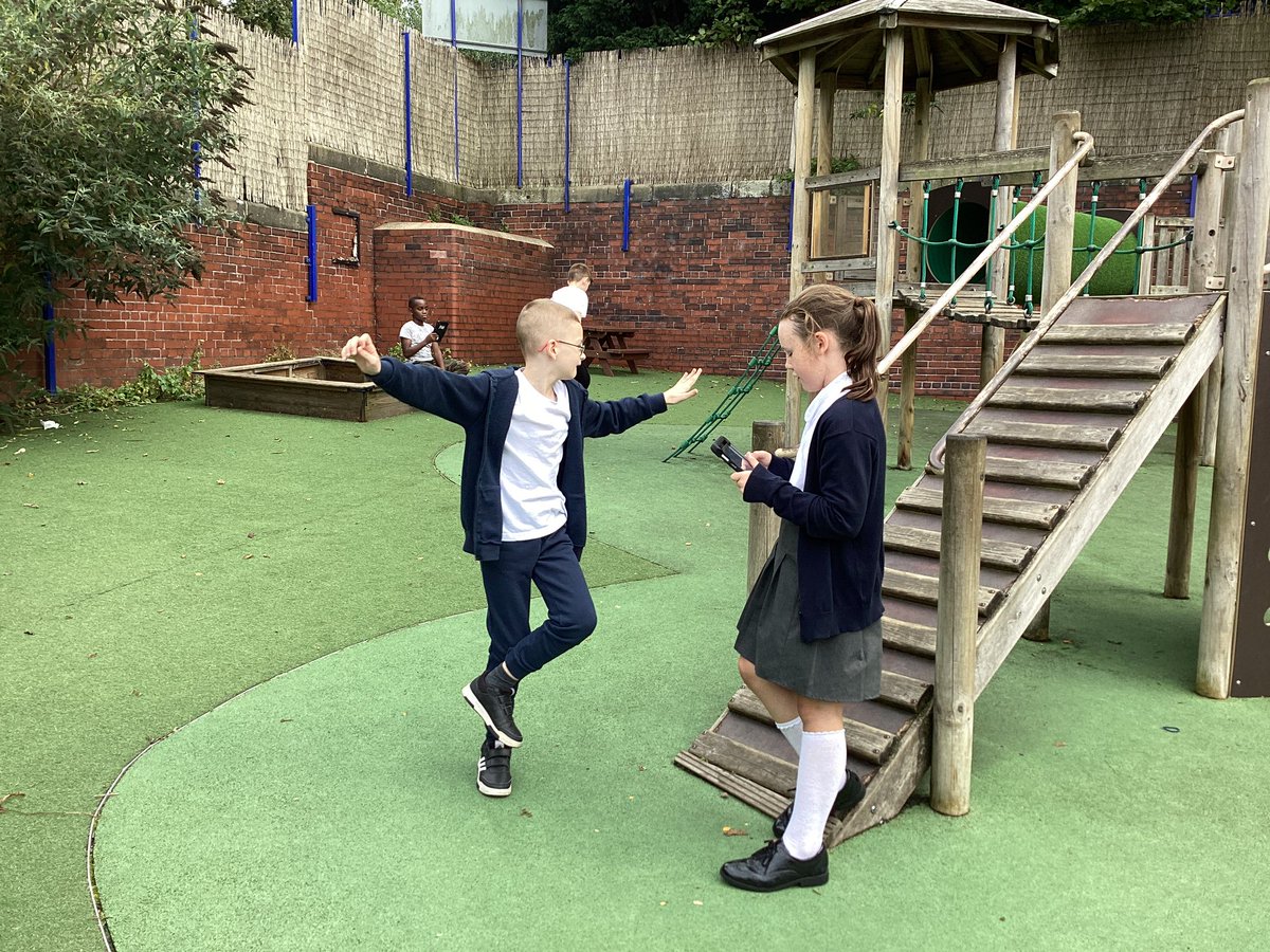 Vernon56KS2's tweet photo. In PE, we have been testing our speed, balance and strength as part of our fitness circuit. Ask us what our scores were π #VPPPE https://t.co/IkOtbpEJdw