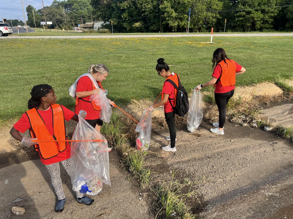 ▆ ▇ █  GET ᗩ ᒪOᗩᗪ Oᖴ <a href="/gcclongview/">Grace Creek Church</a>  !   █ ▇ ▆ 
💚WOW, Grace Creek Church, Longview is SO proud of you!!!💚 
ADOPT A STREET LITTER CLEANUP STATS:
5 streets
8 miles
66 youth volunteers
56 bags of litter
Approximately 1,400 lbs. of litter!
A TRUE DAY OF SERVING!
