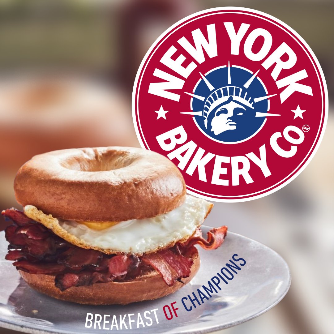 The best breakfasts always involve eggs, bacon and a bagel! 🍳 🥓 🥯 

Simple, yet classic. Get the recipe here > bit.ly/3EIWFPH