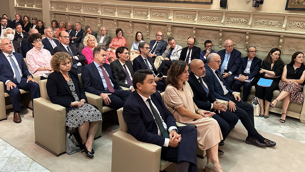 Colegio Notarial Valencia tweet media