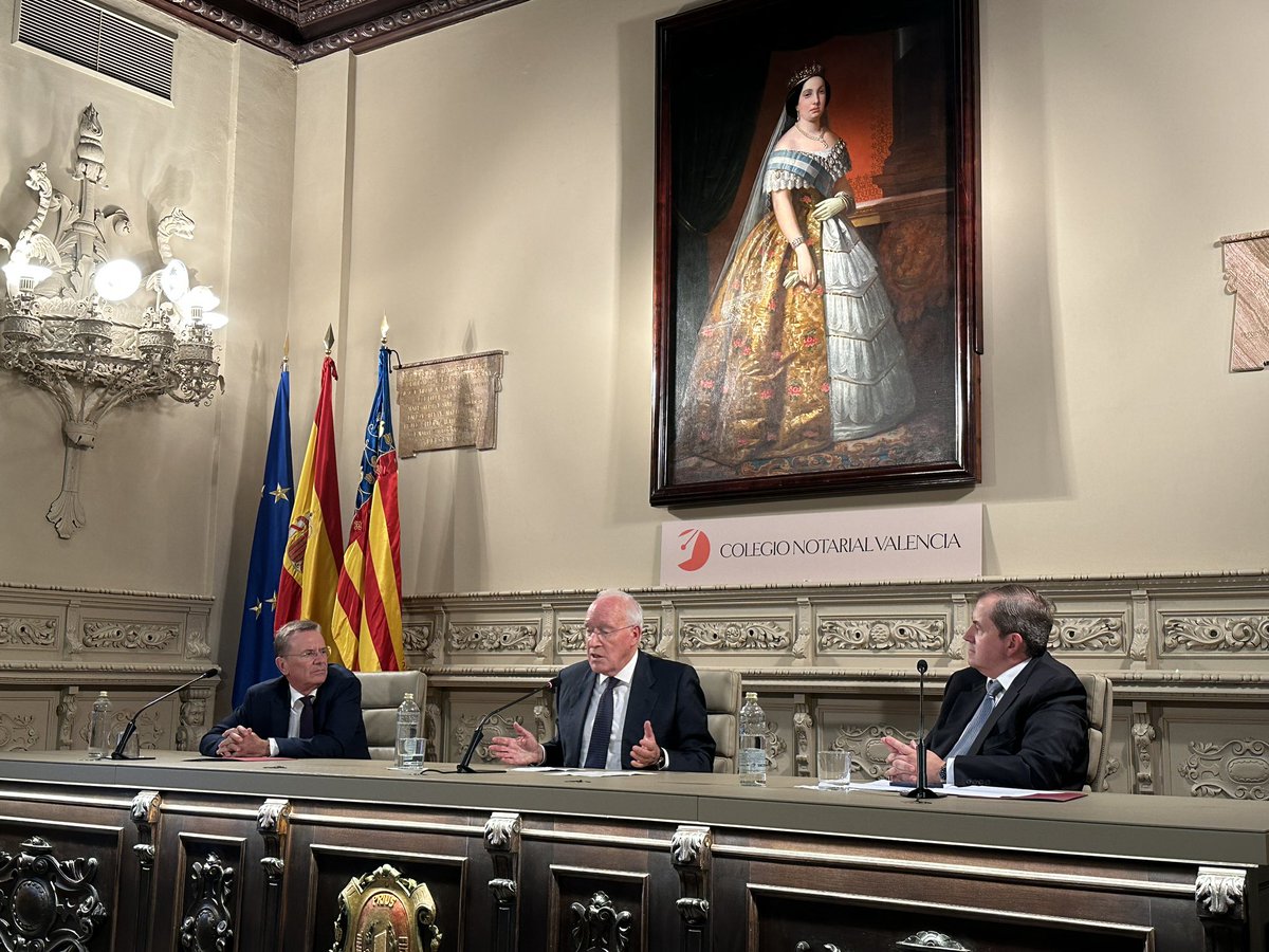 Colegio Notarial Valencia tweet media