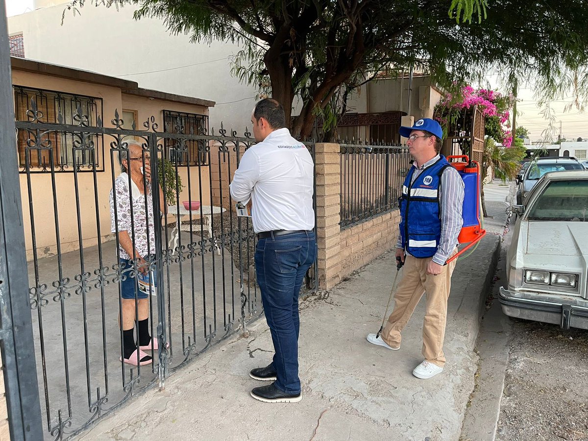 eduardoacunap's tweet photo. En estas fechas es pertinente prevenir posibles enfermedades; junto con el @PAN_Hmo realizamos jornada de fumigación en colonia. 

#QueHermosilloHable https://t.co/Qozivu1lDZ