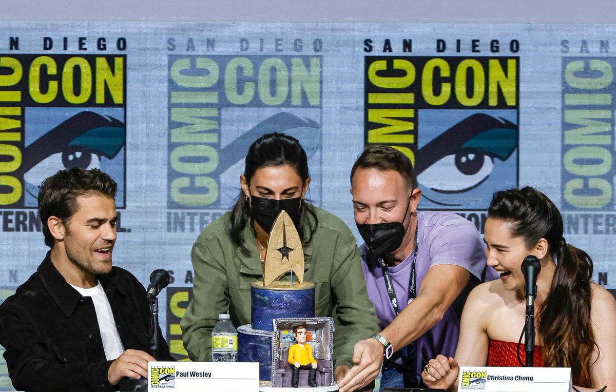 laankirkthinker's tweet photo. Wishing our favorite Christina Chong who gave us the iconic La'An Noonien-Singh a very very happy birthday. https://t.co/PZY3TLfhVW