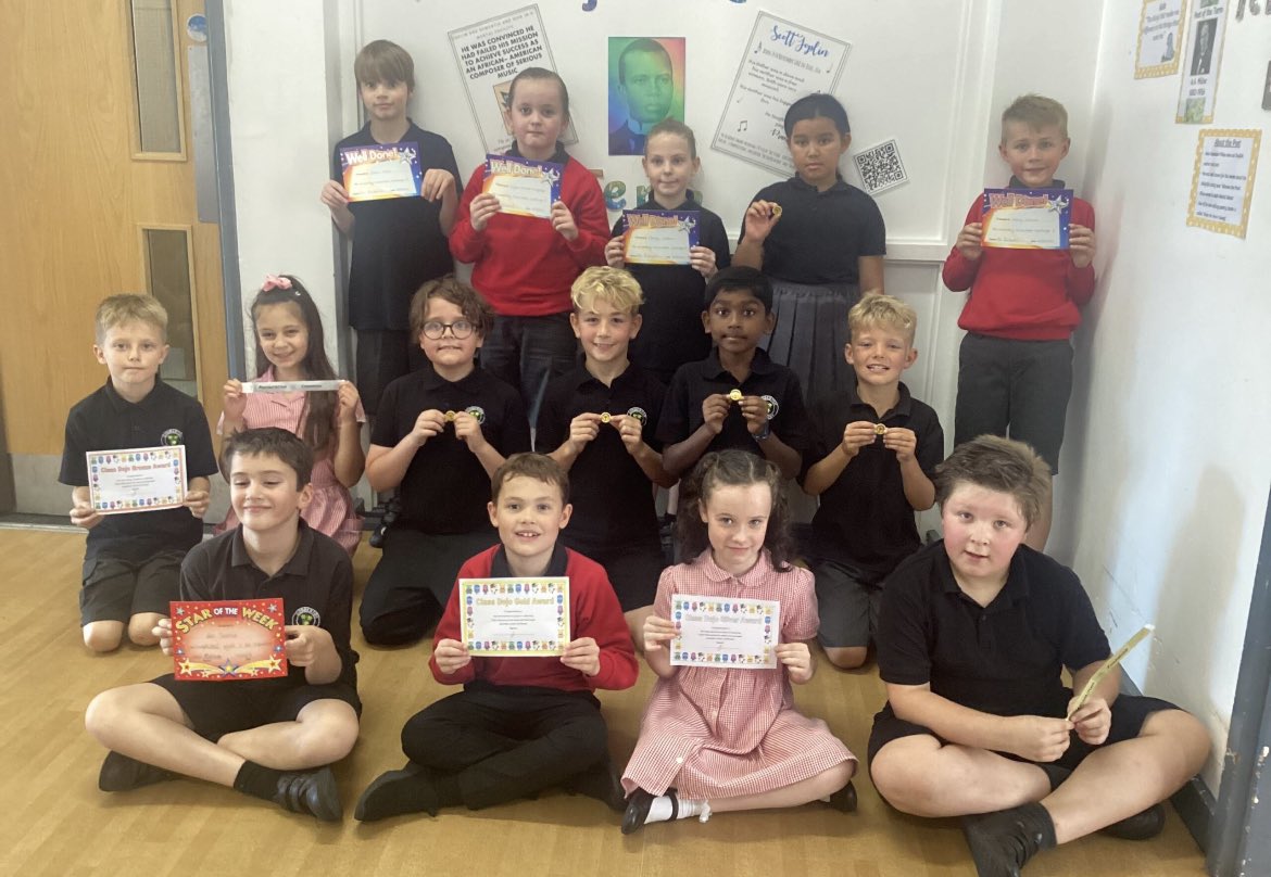 GosbertonAcad's tweet photo. Our KS2 award winners from Friday’s Celebration Assembly! #WhatAWeek #DoingOurBest #AlwaysLearning https://t.co/uq2dNfesI3