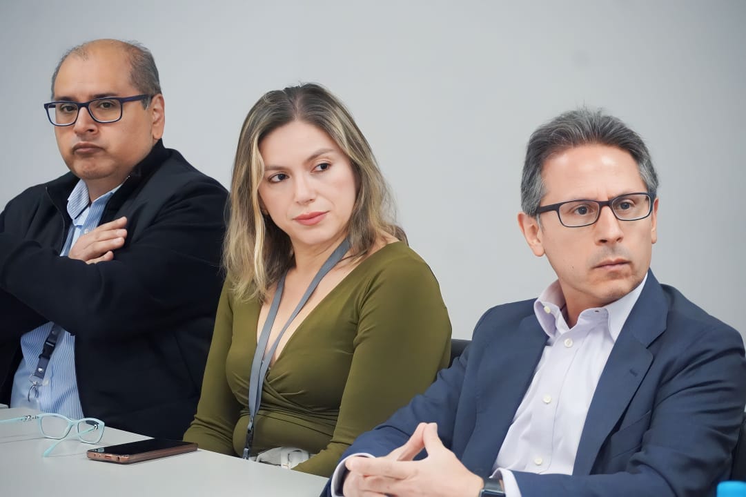 SRI Ecuador tweet media