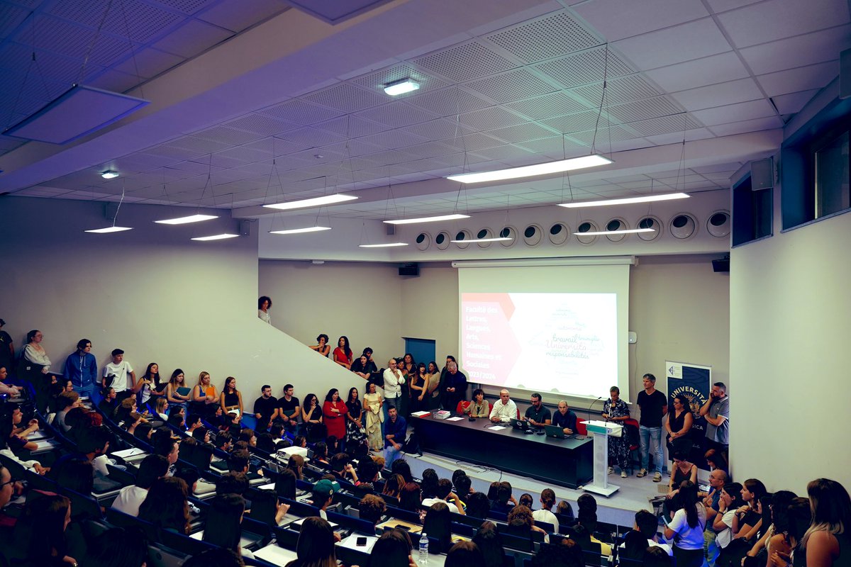 FLLASHS's tweet photo. 📷 #Rientrata2023
O chì piacè di ritruvà sta ghjuventù per a rientrata di a #FLLASHS ! Siate tutte è tutti i benvenuti à @univcorse ! #StudiàHèLibertà
https://t.co/TVcAvAAbtf https://t.co/5P4ifE9rRc