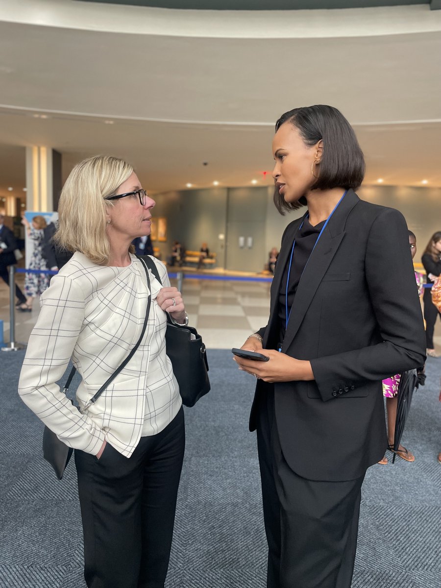 Such a pleasure to meet with @Sabrinadhowre at the margins of #UNGA. Inspired by her work as @IFAD Goodwill Ambassador to empower rural women and girls. Hope to see you soon again, Sabrina!