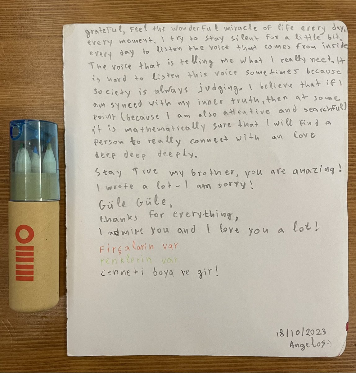 fırçaların var, renklerin var, cenneti boya ve gir…