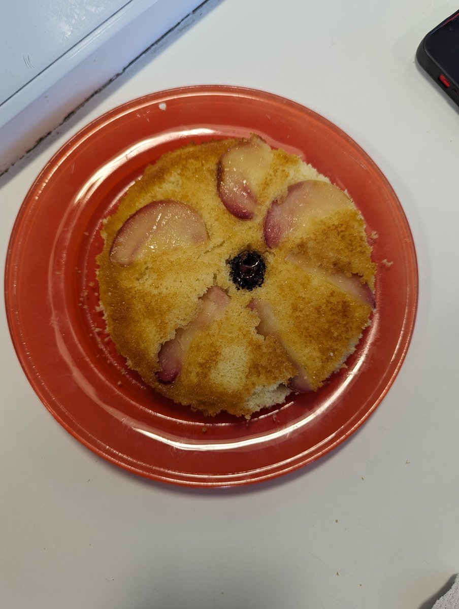 S3 pupils made some delightful Pineapple or Apple upside down cakes, delicious! 🍍🍎

<a href="/HomeEcPrestwick/">Prestwick Academy Home Economics 🥙🍰🥧</a> #ambition