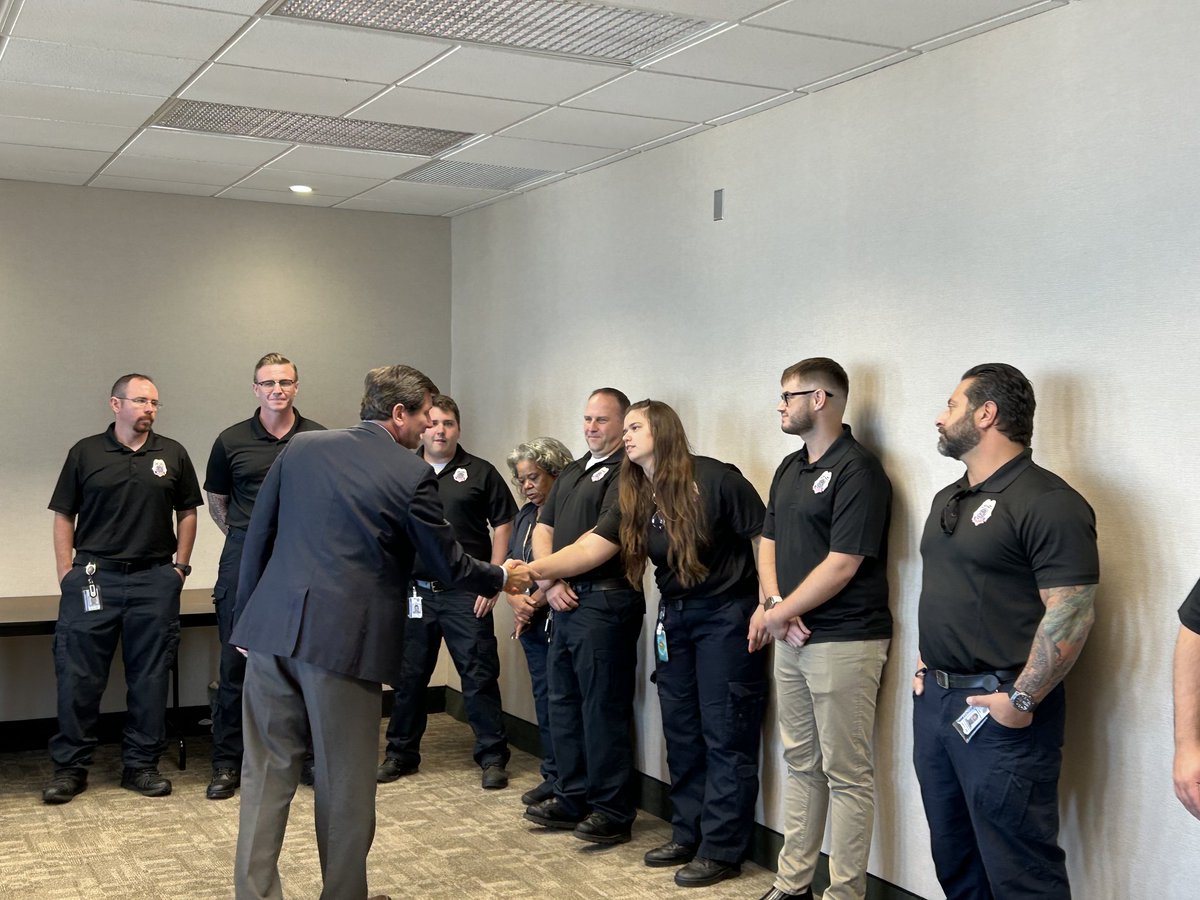 markpoloncarz's tweet photo. Today I had the pleasure to welcome to the Erie County family our new @ECDOH Emergency Medical Services Ambulance Corps. 

Thank you to all for joining our team, meaning a dedicated ambulance service will now be provided to parts of the county that were underserved for years. https://t.co/UeaOi4q8Tz