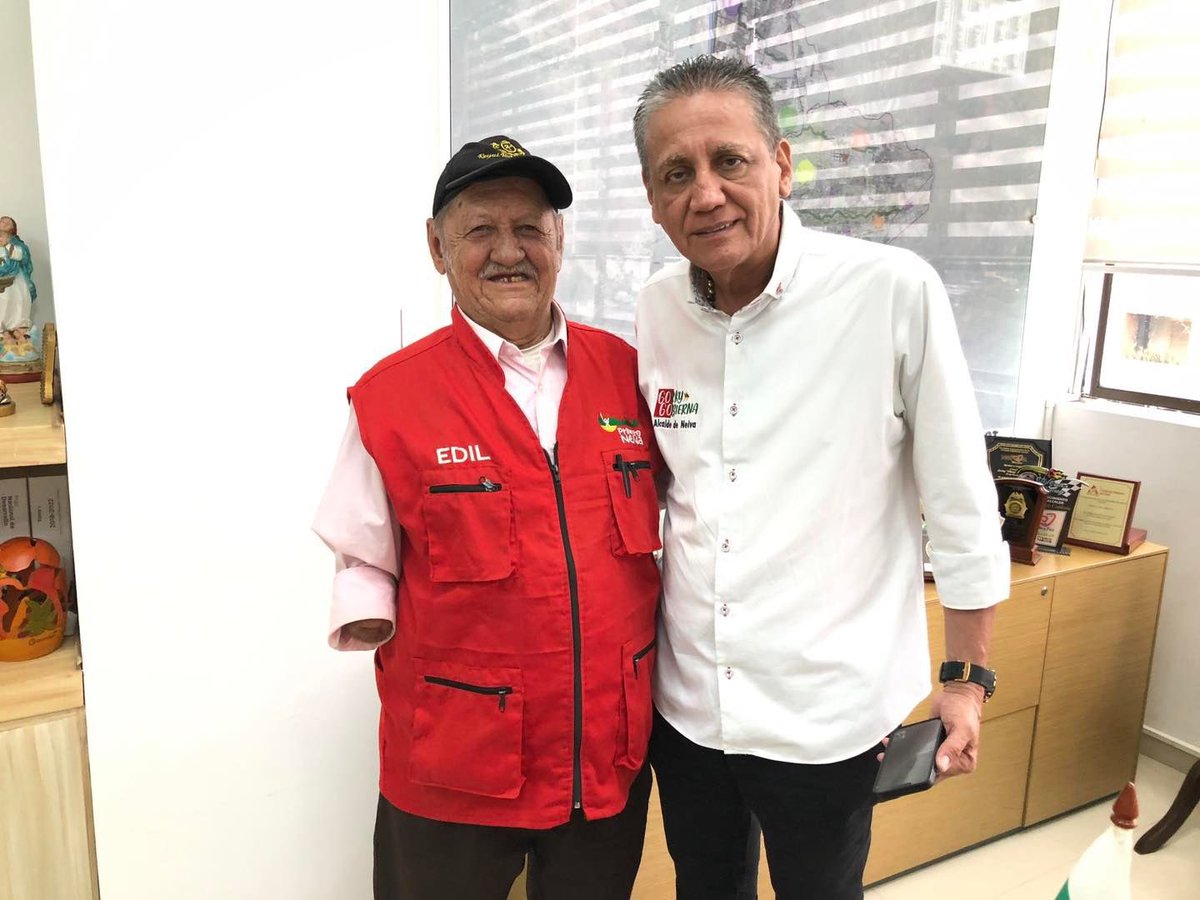 Como es habitual, iniciamos la semana atendiendo a la comunidad, tanto de la zona rural, como urbana en el despacho municipal. 

Seguimos siendo una Administración de puertas abiertas y cuya labor siempre está orientada en la cercanía con la gente.

#GorkyGobierna