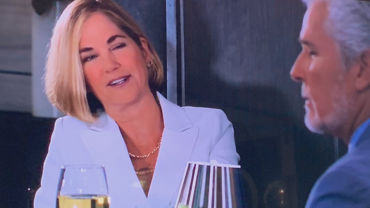 onelifetobitch's tweet photo. My opinion of the writing aside, it really is great to see KDP on my screen, especially as Blair who I know she holds very dear to her heart. You can just tell how much she loves this character and working. #BlairDay #BlairIsBack #WeLoveBlair #TeamKDP #KDP30 #OLTL #GH https://t.co/EgSEVlS0tQ