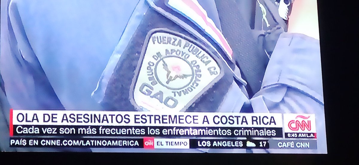 Asi amanece en los titulares #CostaRica y ellos ven la paja del ojo del hermano y no ven la gran viga que tienen en su ojo! <a href="/presidenciacr/">Presidencia de la República 🇨🇷</a> arreglen 1ro sus problemas en su casa que está totalmente sucia y desordenada , que el inoperante haga algo <a href="/RodrigoChavesR/">Rodrigo Chaves</a>