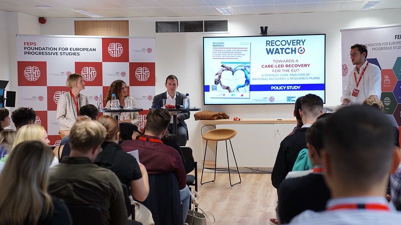 FEPS_Europe's tweet photo. The recovery process was meant to transform & heal our society, but have we used #NextGenEU #RRF for a job-rich & care-led recovery❓
Thank you @EstelleGoeger @linagalvezmunoz @pandoudonis for helping us answer these questions
Read more on https://t.co/WMG4scZTGS #RecoveryWatch https://t.co/lU4ViC0WUn