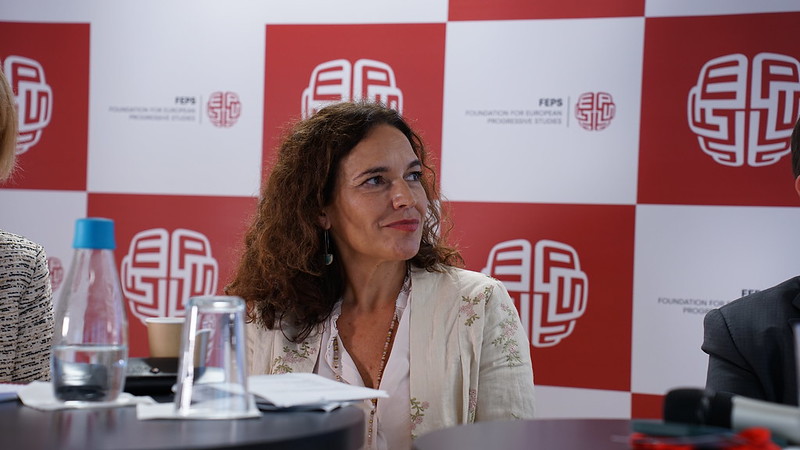 FEPS_Europe's tweet photo. The recovery process was meant to transform & heal our society, but have we used #NextGenEU #RRF for a job-rich & care-led recovery❓
Thank you @EstelleGoeger @linagalvezmunoz @pandoudonis for helping us answer these questions
Read more on https://t.co/WMG4scZTGS #RecoveryWatch https://t.co/lU4ViC0WUn