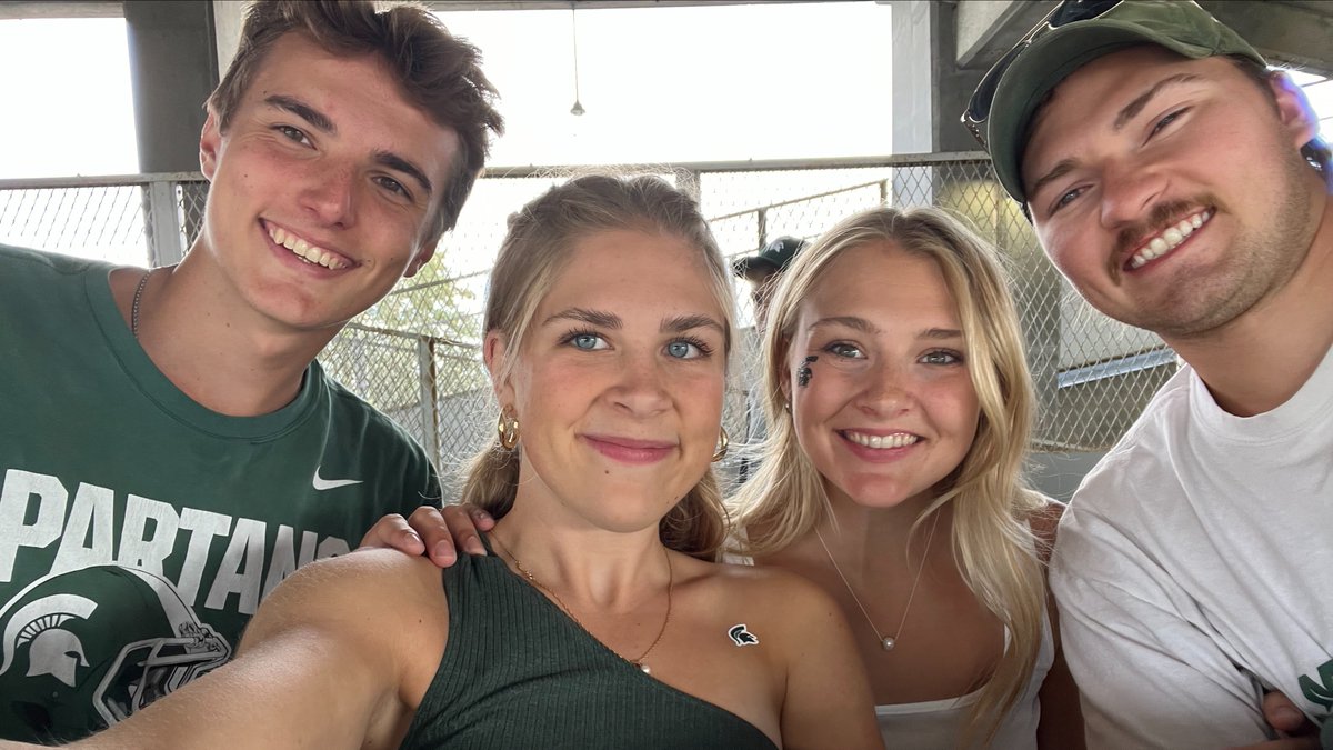 1stTix's tweet photo. Michigan State Spartans vs. Richmond Spiders. Donated by: Michigan State University Spartans. Retired #Firefigher Ryan writes #TQ MSU for a great day and a Sparty win!! #Memorymaker https://t.co/YITsBOWDRP