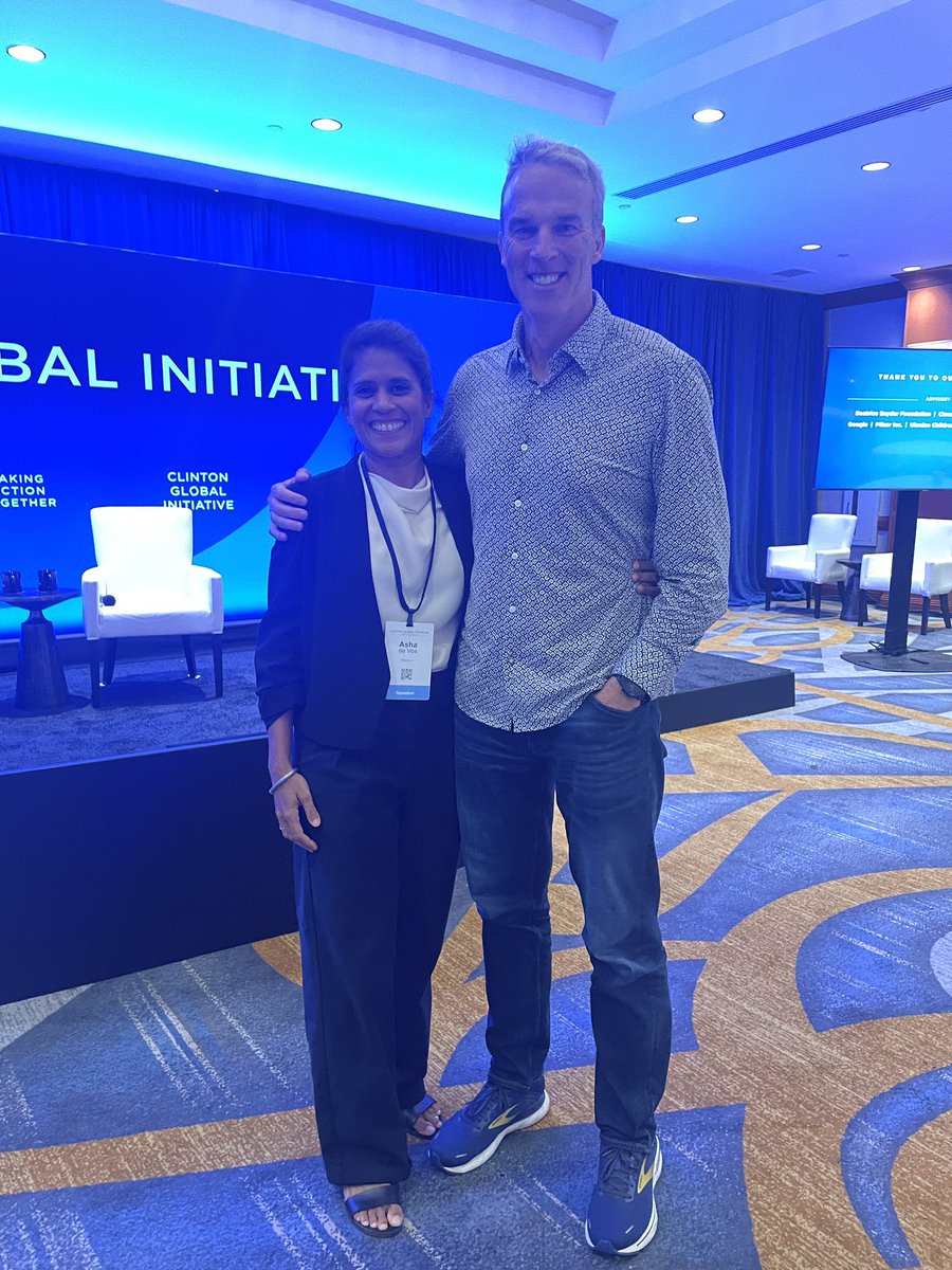 Had a wonderful fireside chat with @LewisPugh about his 315 mile swim along the Hudson River. Then moderated a panel with some fantastic folk working for the ocean including @SeyCCAT CEO Marie-May Jeremie, Dr. Whitney Johnston @SalesforceOrg and Sam Benchagib. @ClintonGlobal