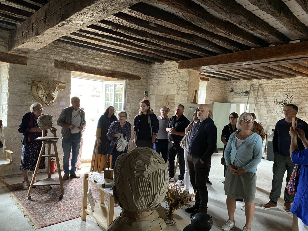 Château et Ferme de Dumphlun, Nièvre-Bourgogne tweet media
