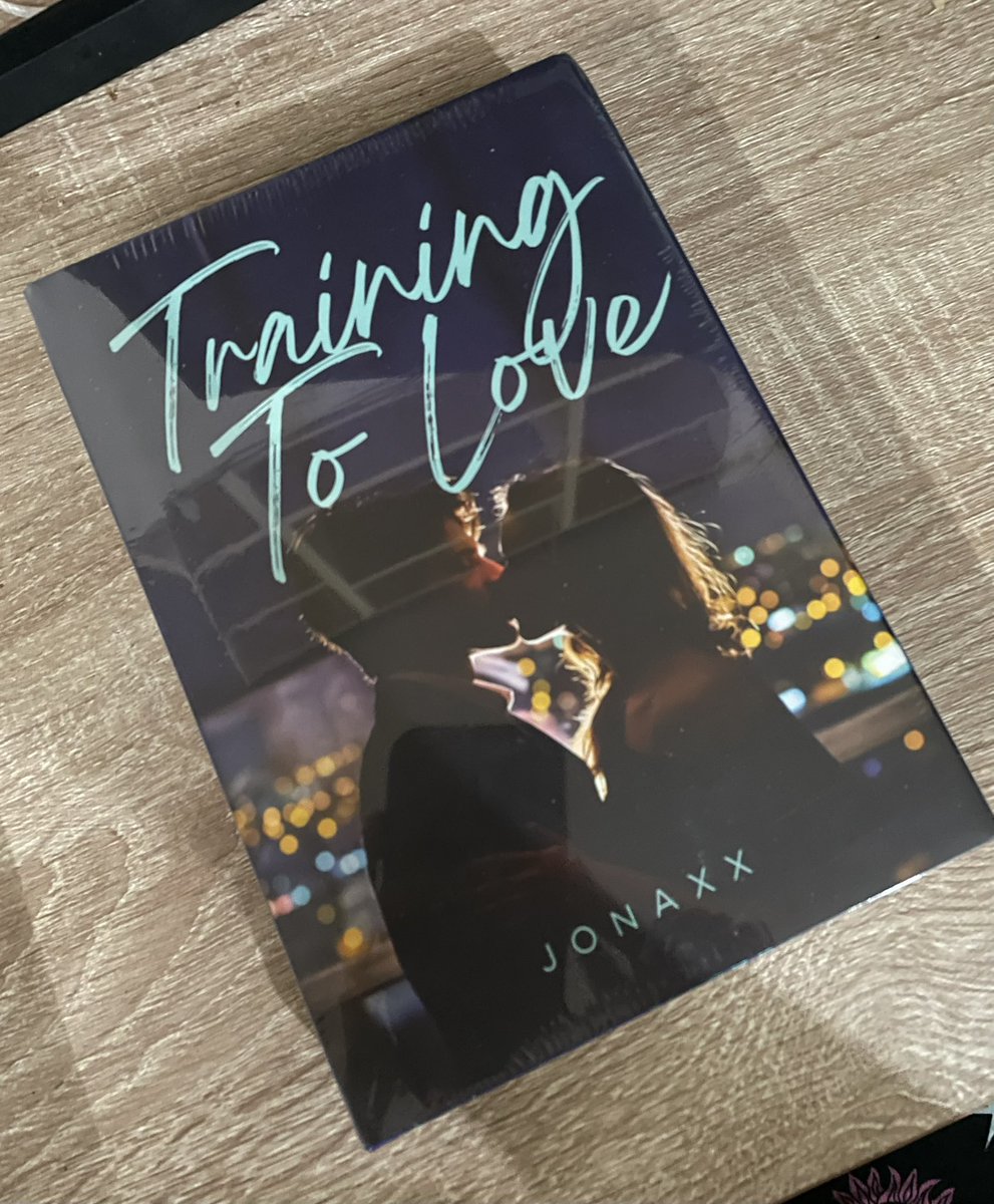 hannatellax's tweet photo. ⭐️ GIVEAWAY ⭐️

2 winners of WORTHLESS and 2 winners of TRAINING TO LOVE (Hardbound)

Mechanics:

•JSL fan
•follow me
•rt and like this tweet
•will use rt picker for winners 

GA ends on Tuesday, September 19 at 10PM 🤎 https://t.co/NU55wMxX1y