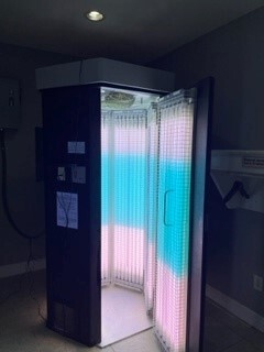 Connect_Athens's tweet photo. 😎Tanning Bed Spotlight😎
Our Tanning bed is free for all of our residents! Stop by the leasing office anytime during office hours to ask us for the key to the tanning bed! ☀️
#connectionathens https://t.co/Gh70fYBqdQ